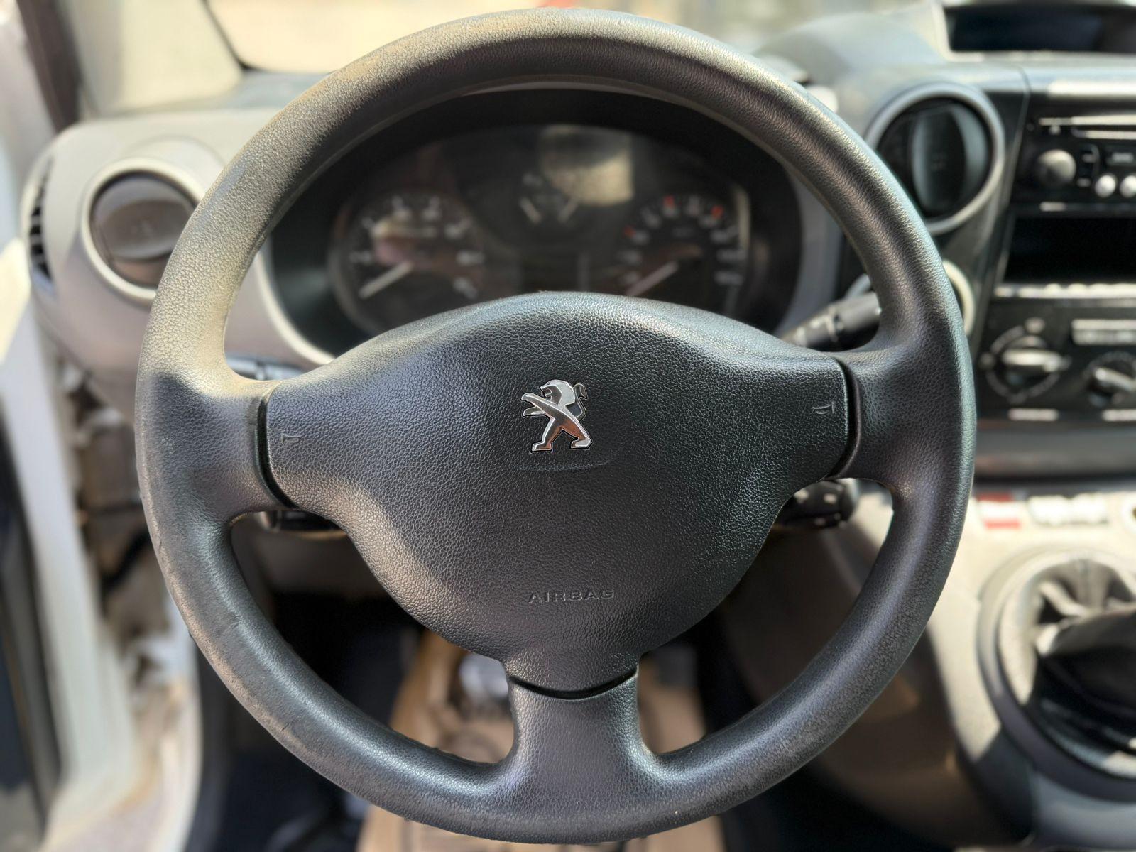 PEUGEOT PARTNER HDI 1.6 MT DIESEL 2019 - Imagen 9 de 16