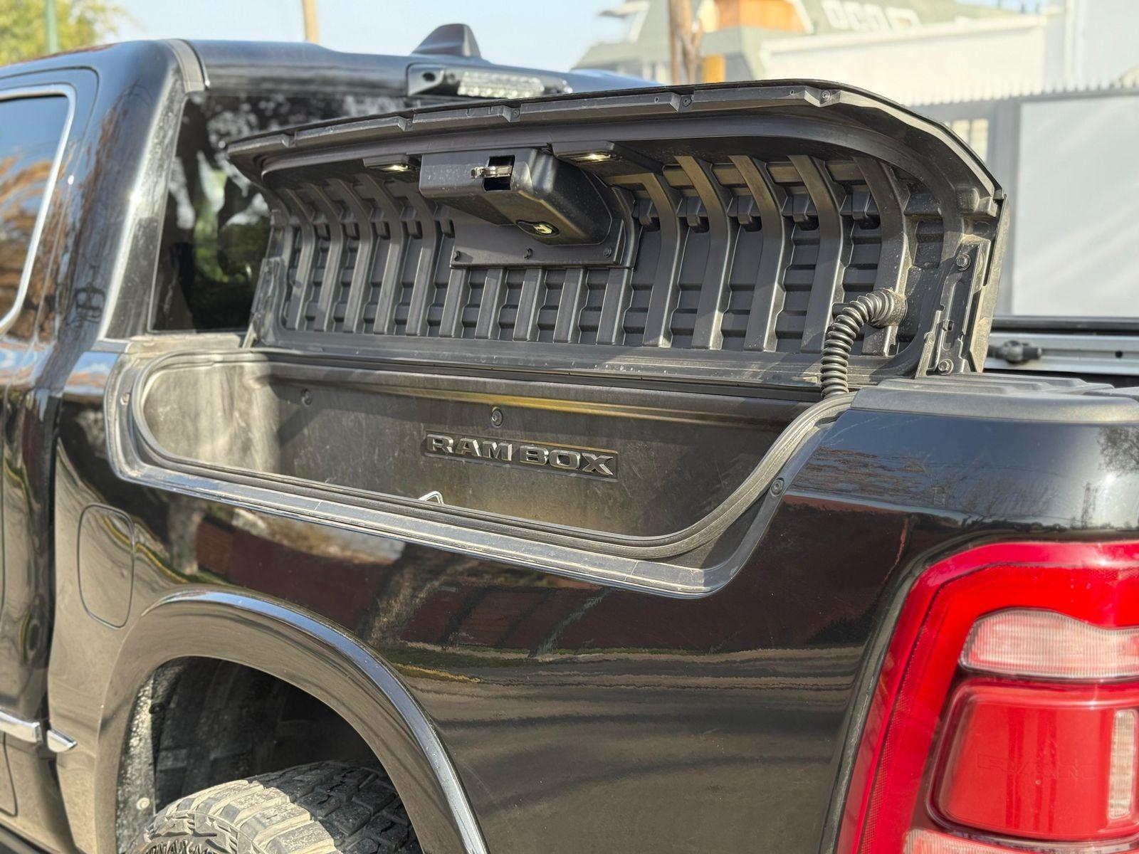 RAM 1500 LIMITED 4X4 2024 - Imagen 6 de 19