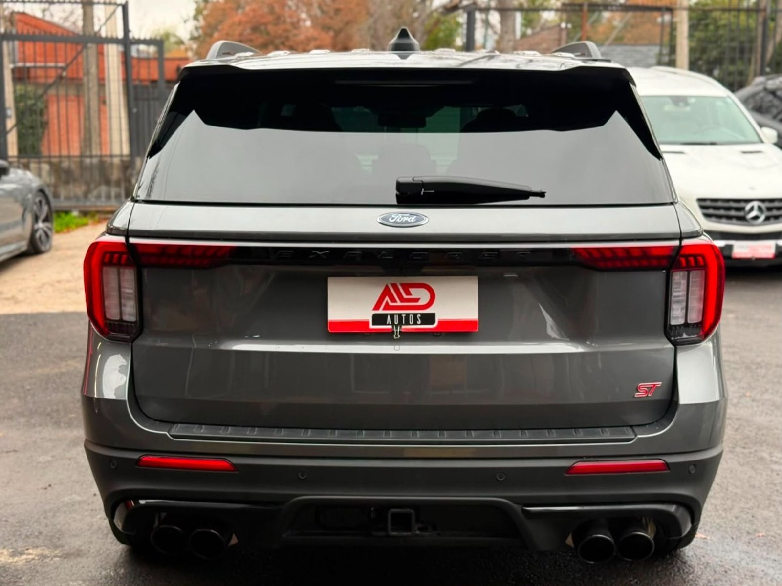 Ford EXPLORER ST 3.0 BITURBO AWD 2025 - Foto 5 de 19