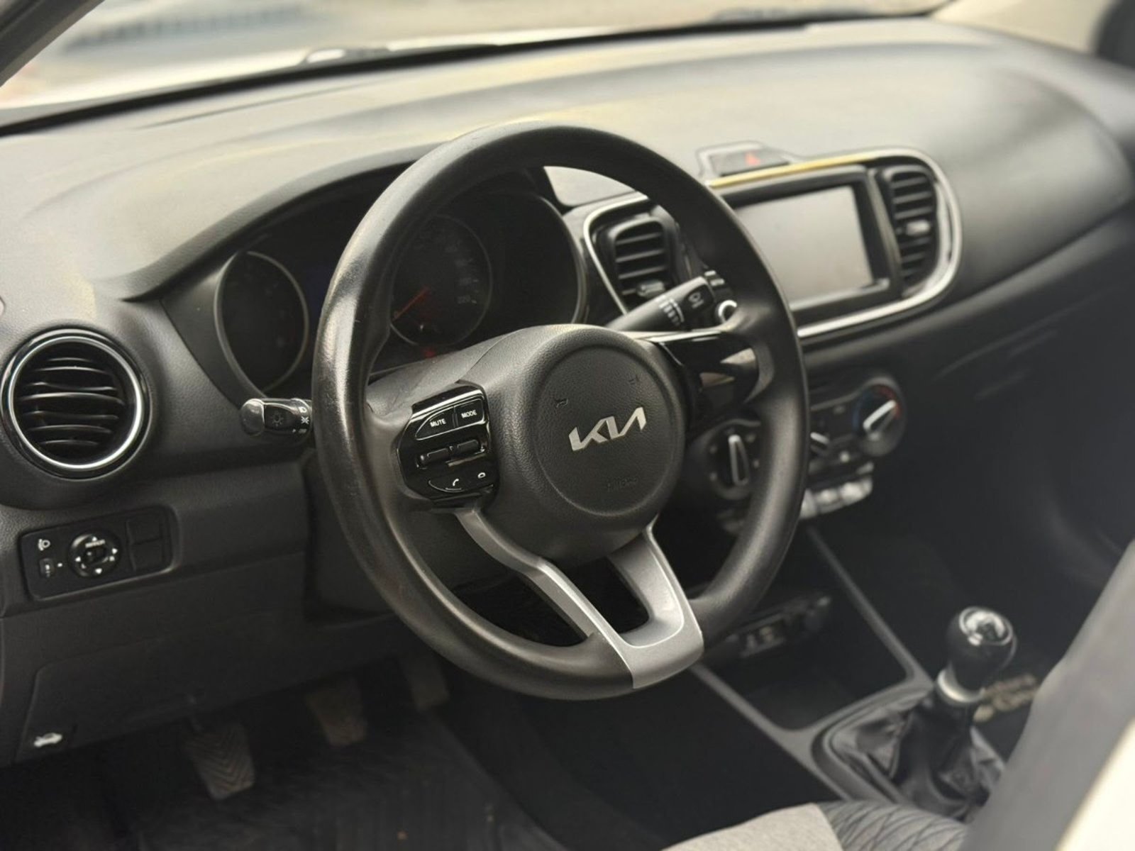 KIA SOLUTO LX 1.4 MT 2022 - Imagen 7 de 14