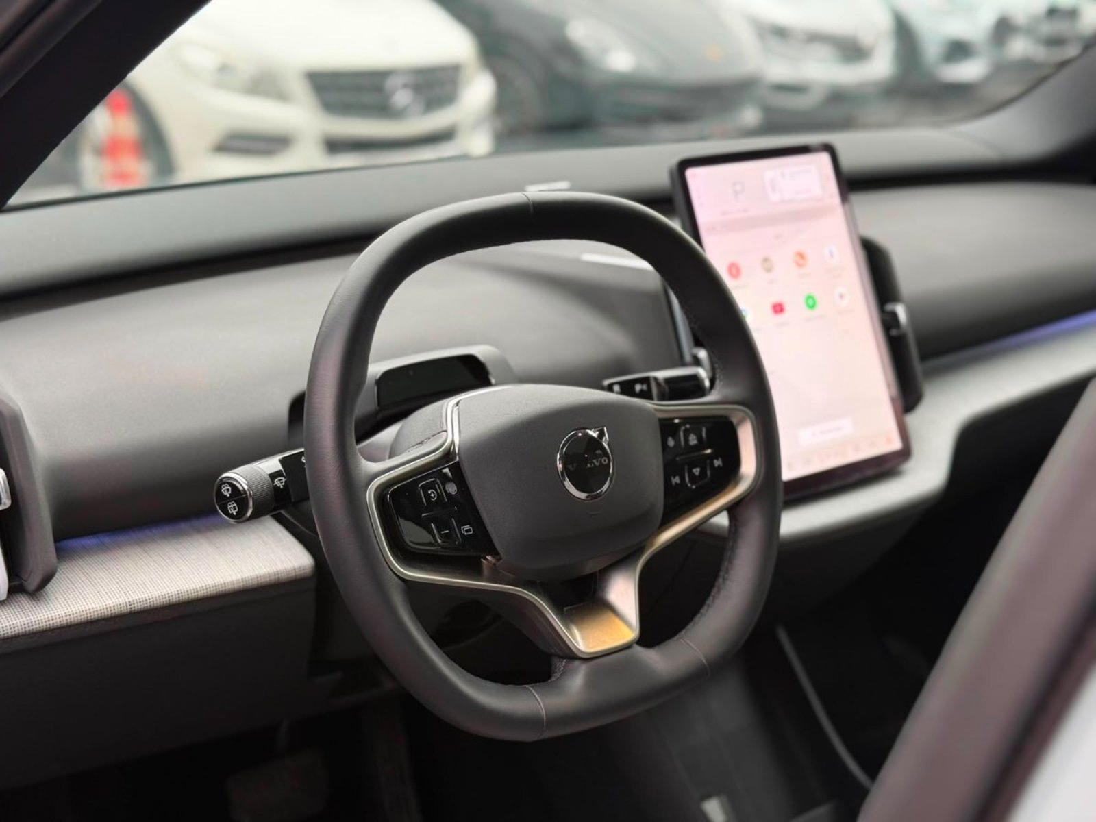 Volvo EX30 E60 ULTRA AT 2025 - Imagen 7 de 17