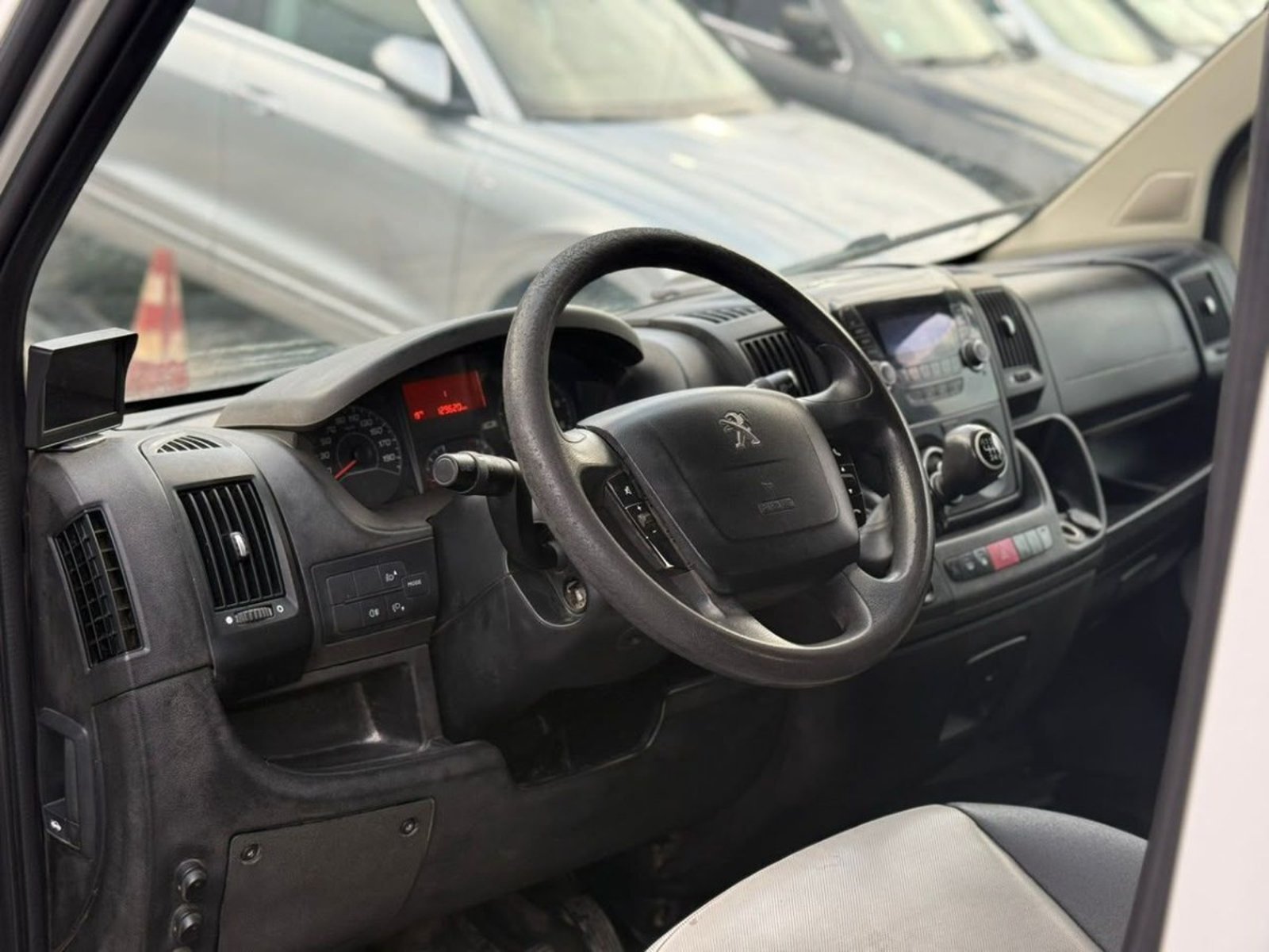 PEUGEOT BOXER 2.0 HDI 2019 - Imagen 7 de 15
