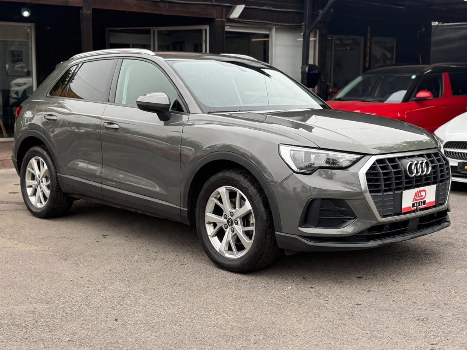 Audi Q3 35 TFSI 1.4T 2021 - Foto 3 de 15