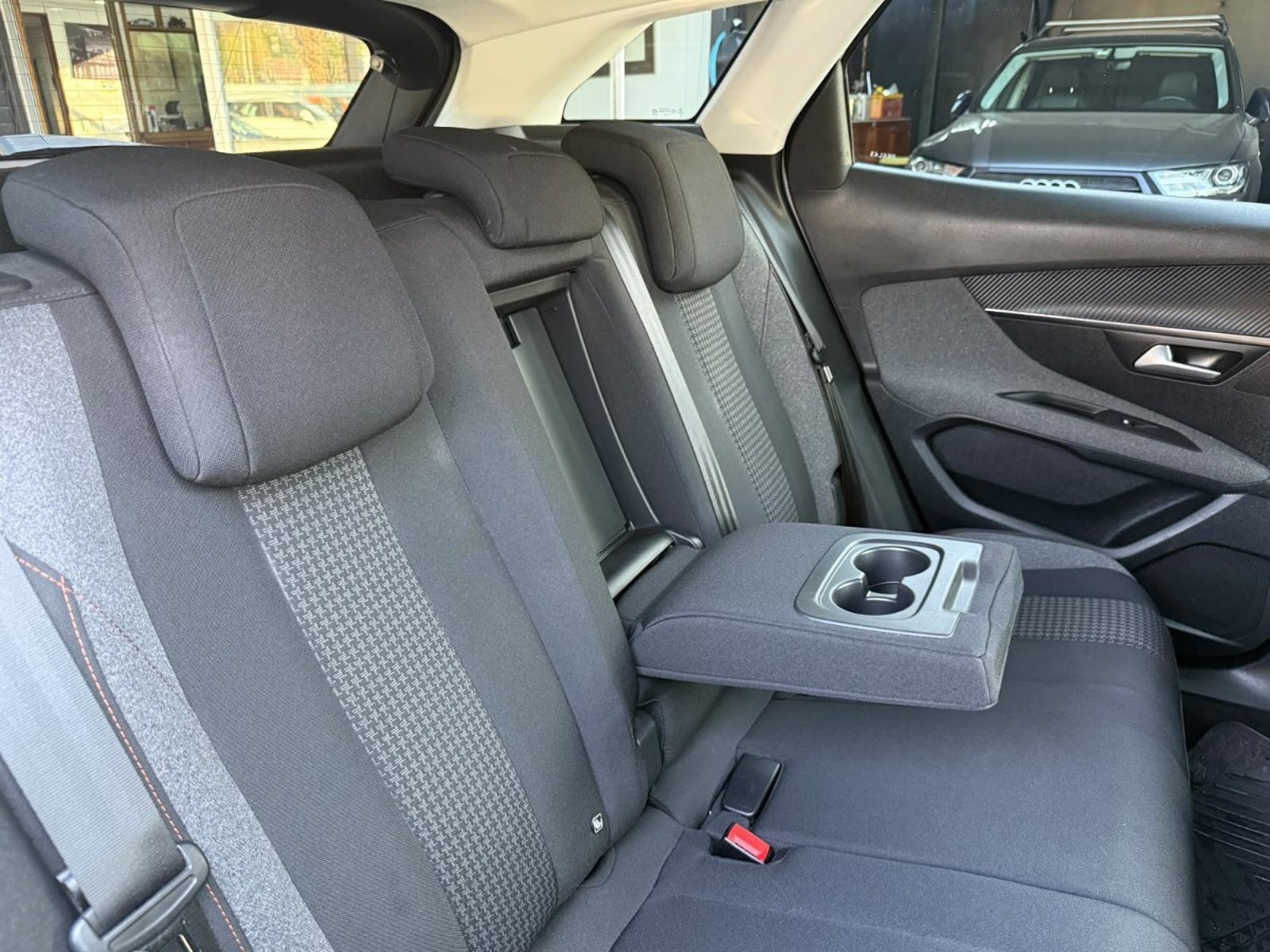 Peugeot 3008 ACTIVE THP 1.6 AT 2021 - Imagen 18 de 18