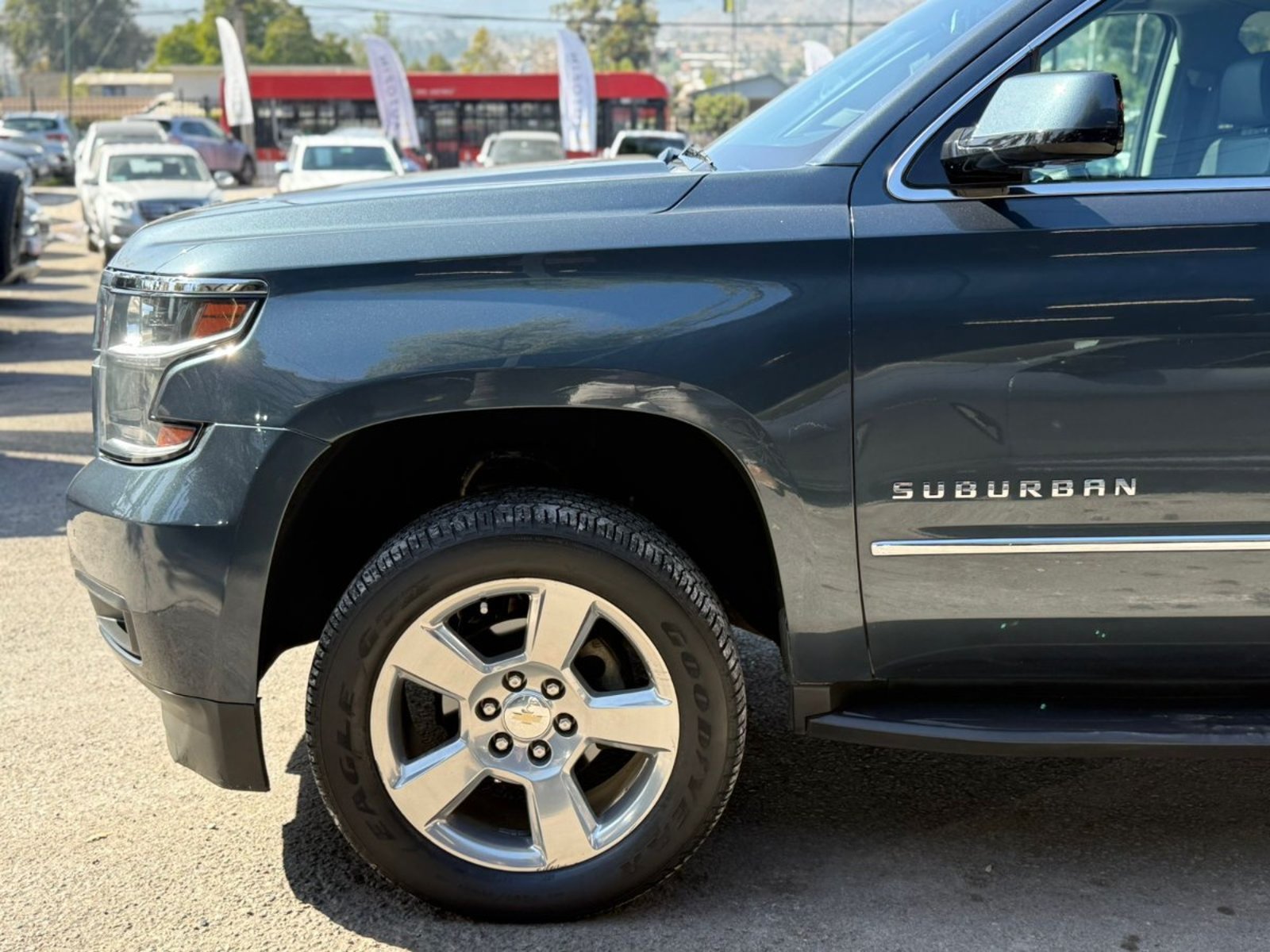 CHEVROLET SUBURBAN LT 5.3 4WD 2019 - Imagen 7 de 20