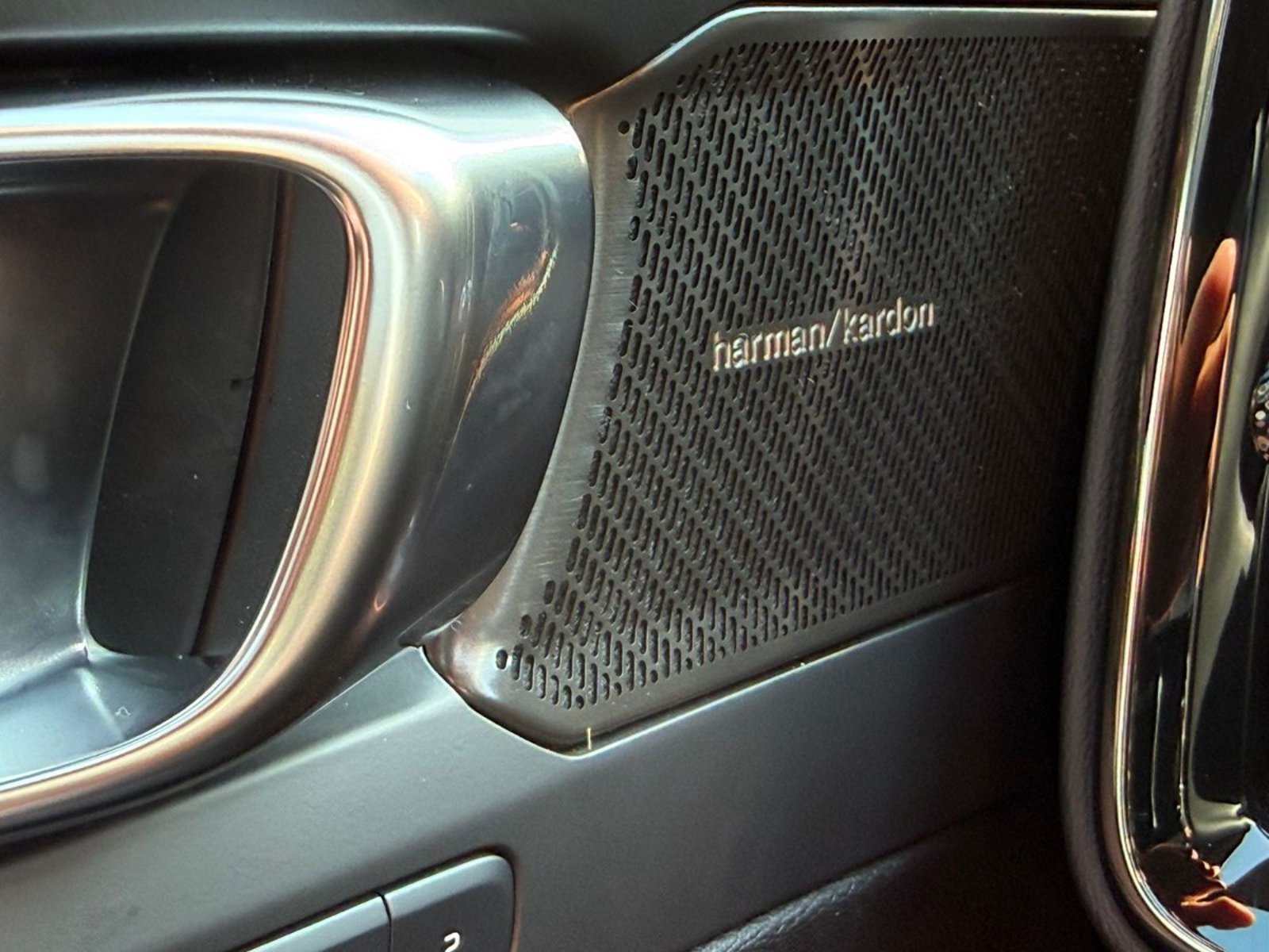 VOLVO EX40 P8 AWD 2025 - Imagen 16 de 20