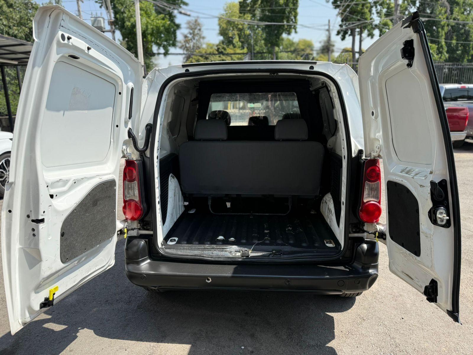 PEUGEOT PARTNER HDI 1.6 MT DIESEL 2019 - Imagen 16 de 16
