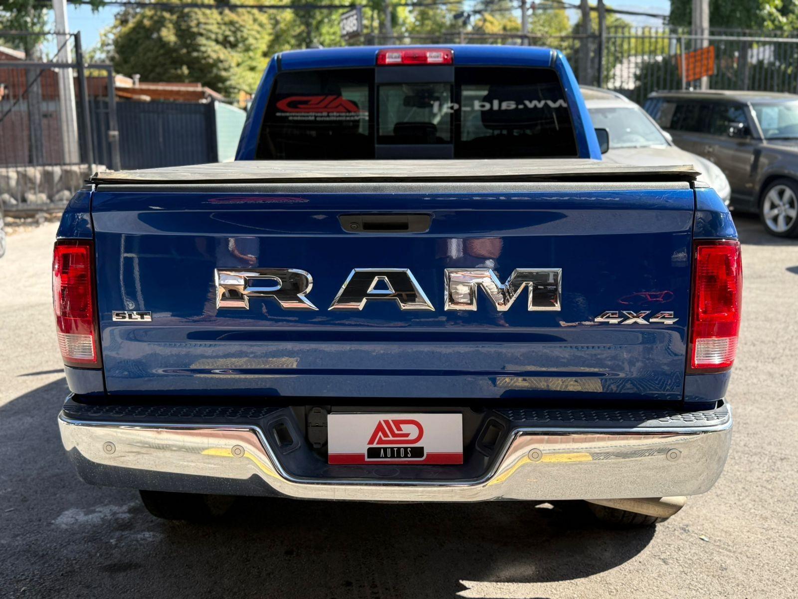 RAM 1500 SLT 3.6 4X4 2020 - Foto 5 de 14