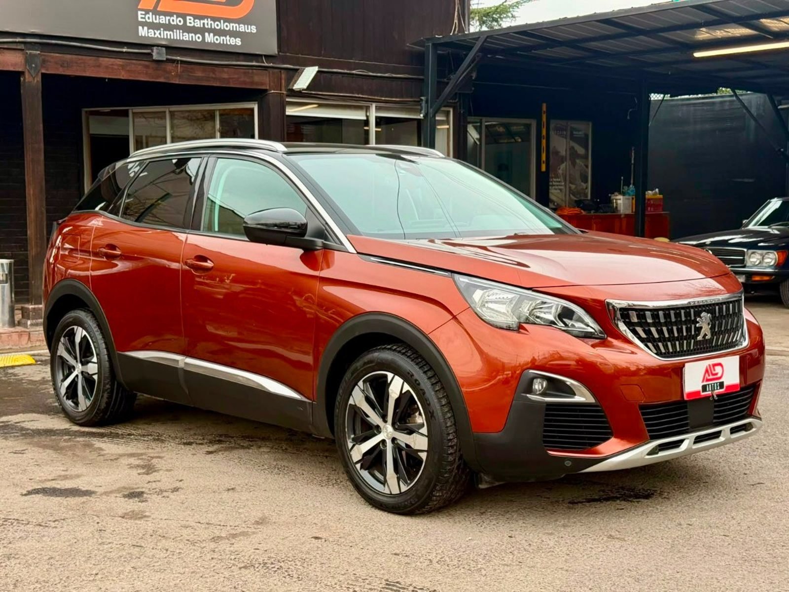Peugeot 3008 ALLURE BLUE HDI 1.5T 2020 - Foto 3 de 16