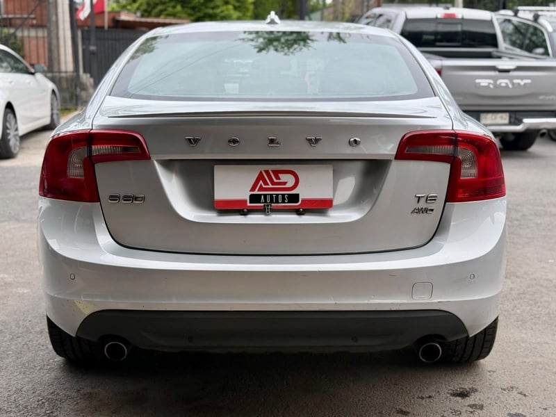 Volvo S60 T6 PLUS AWD 3.0 2011 - Imagen 5 de 19