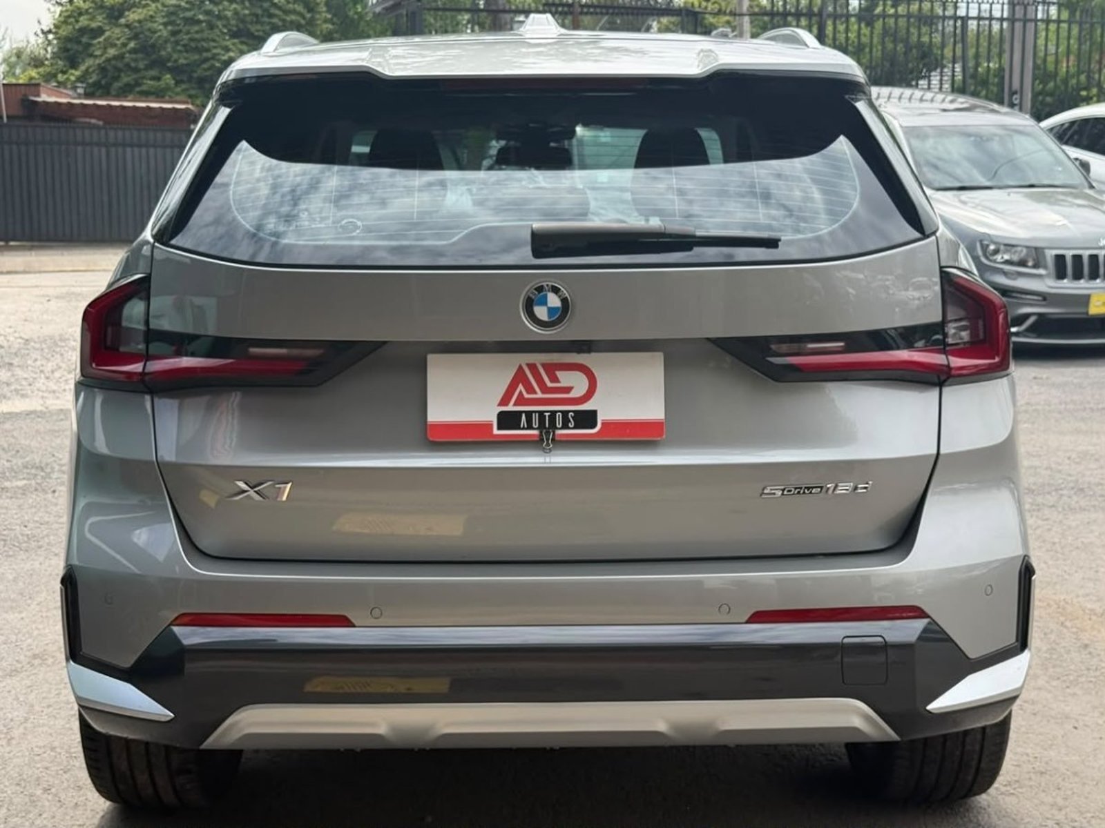 BMW X1 18D SDRIVE DIESEL 2.0 2025 - Foto 5 de 19