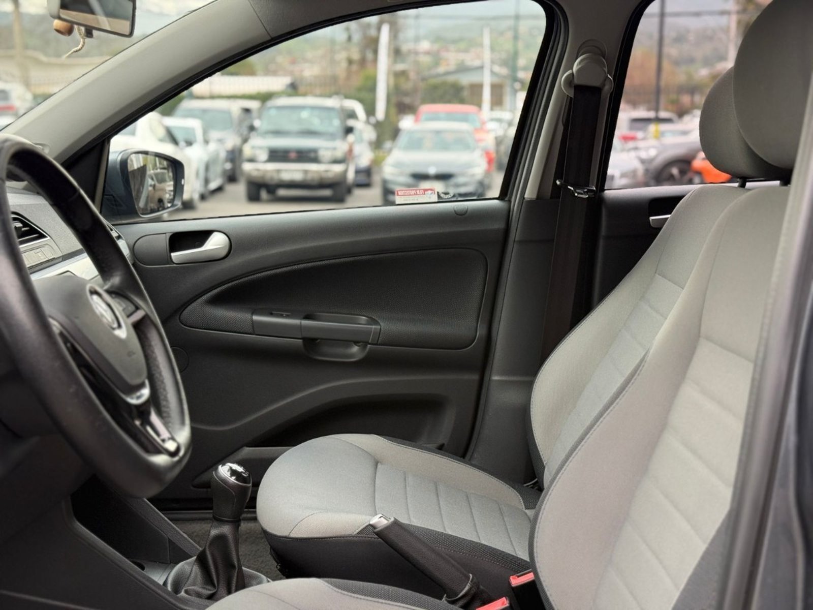 Volkswagen GOL HIGHLINE 1.6 MT 2020 - Imagen 9 de 17