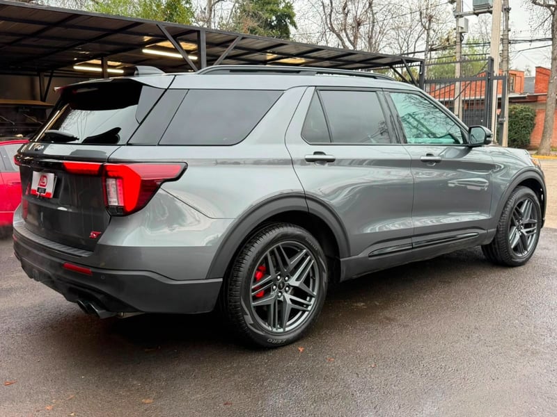 Ford EXPLORER ST 3.0 BITURBO AWD 2025 - Imagen 4 de 20