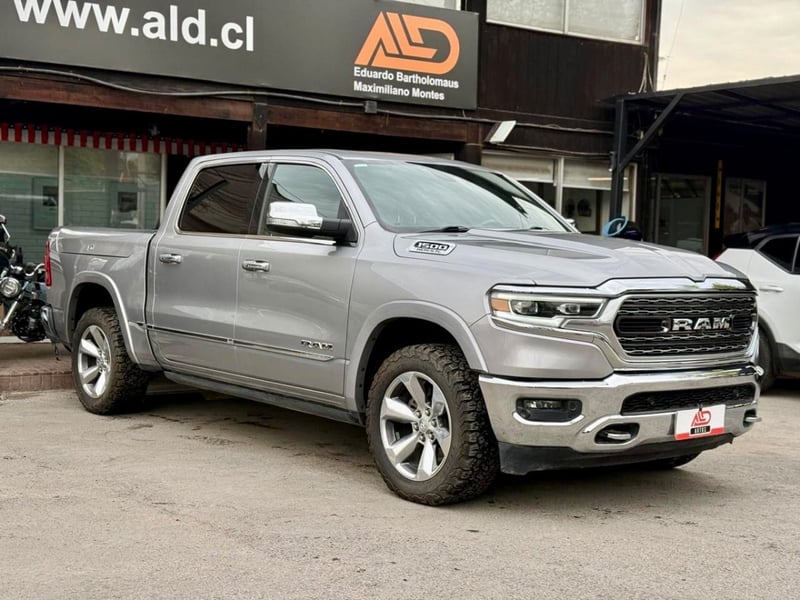 RAM 1500 LIMITED 5.7 2020 - Imagen 3 de 19