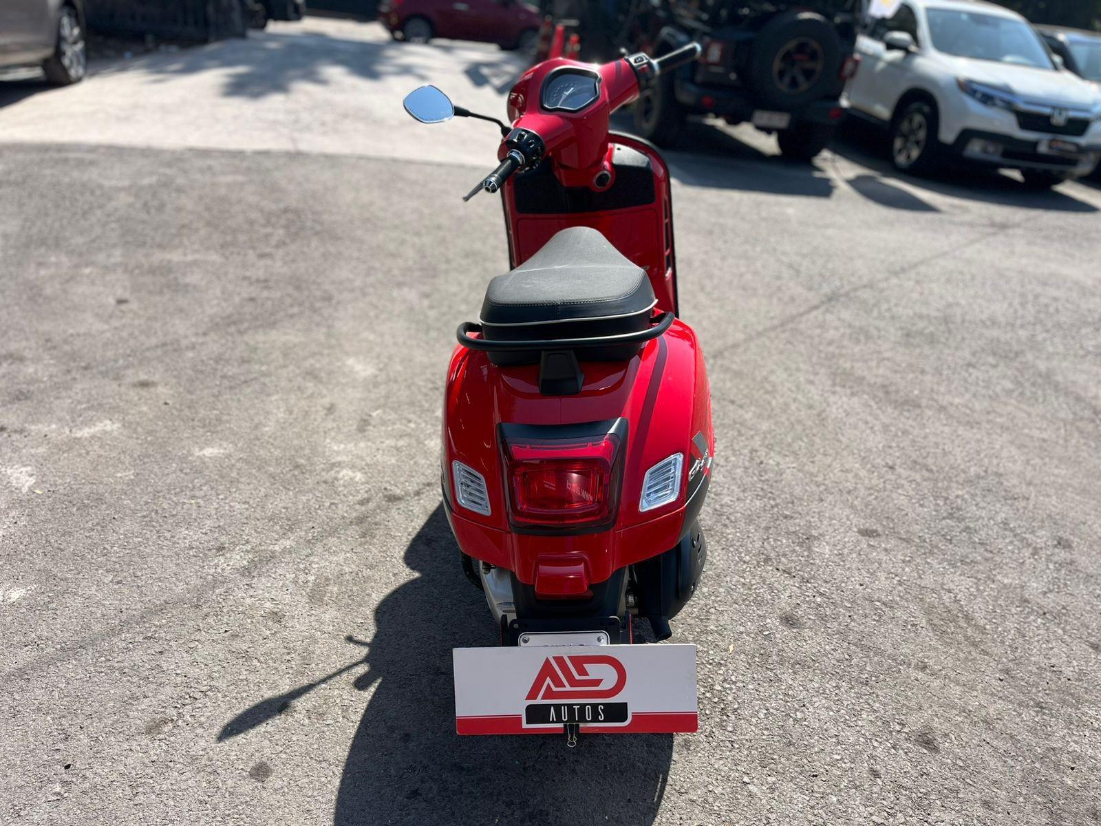VESPA GTS 300 SUPER 2025 - Imagen 5 de 10
