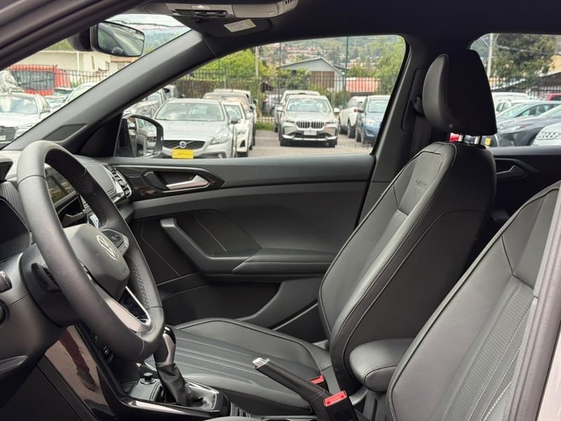 Volkswagen T-CROSS HIGHLINE SPORT 200 TSI 1.0 T 2026 - Imagen 7 de 16