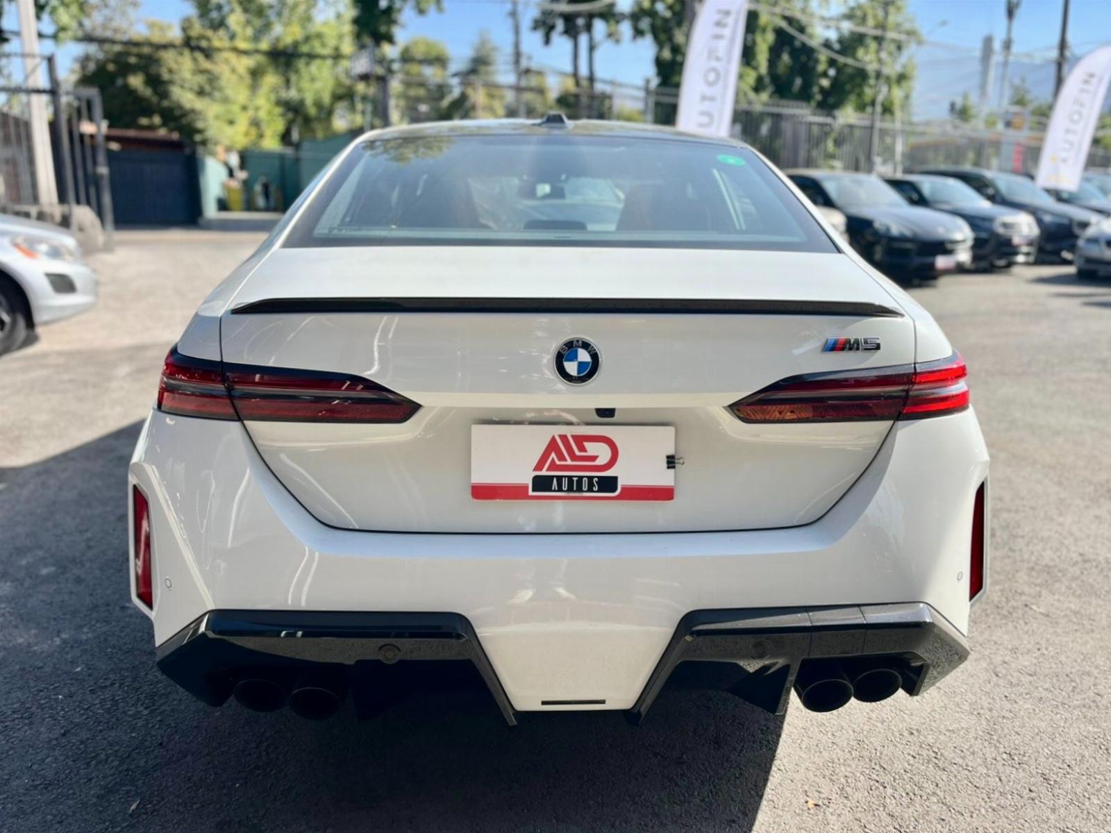 BMW M5 4.4 TWIN POWER TURBO HIBRIDO 2025 - Foto 5 de 18
