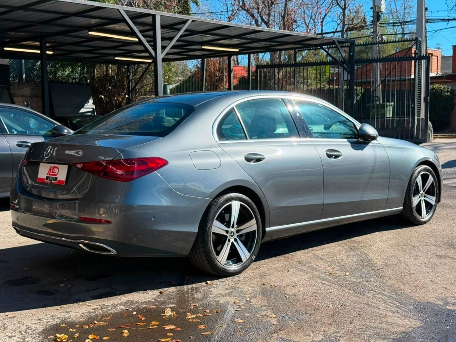 Mercedes-Benz C200 2023 - Foto 4 de 19