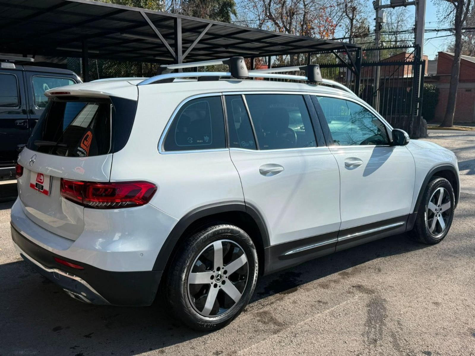 Mercedes-Benz GLB 200 2023 - Foto 4 de 18