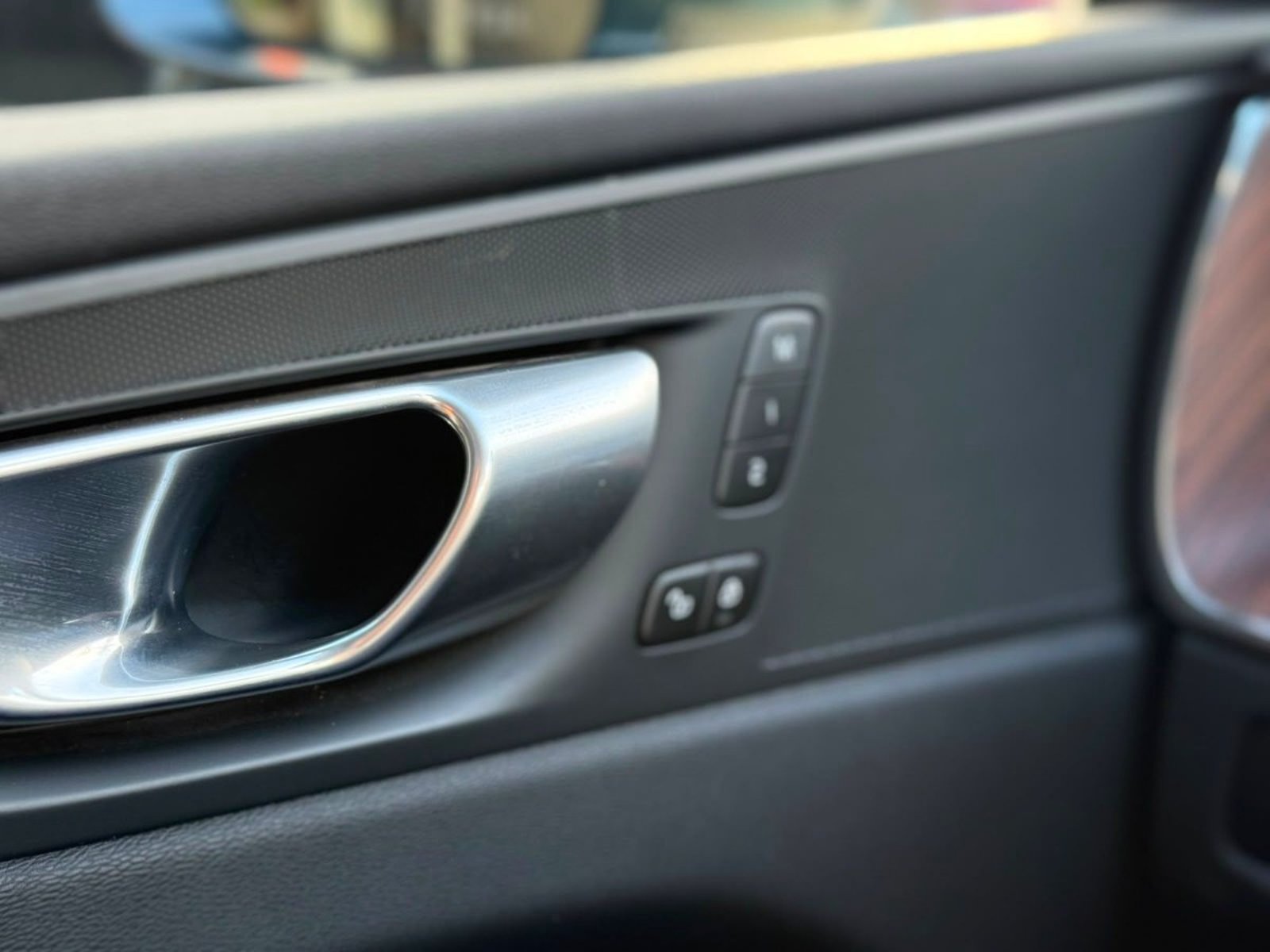 Volvo XC60 2.0 B5 AWD 2024 - Imagen 17 de 20