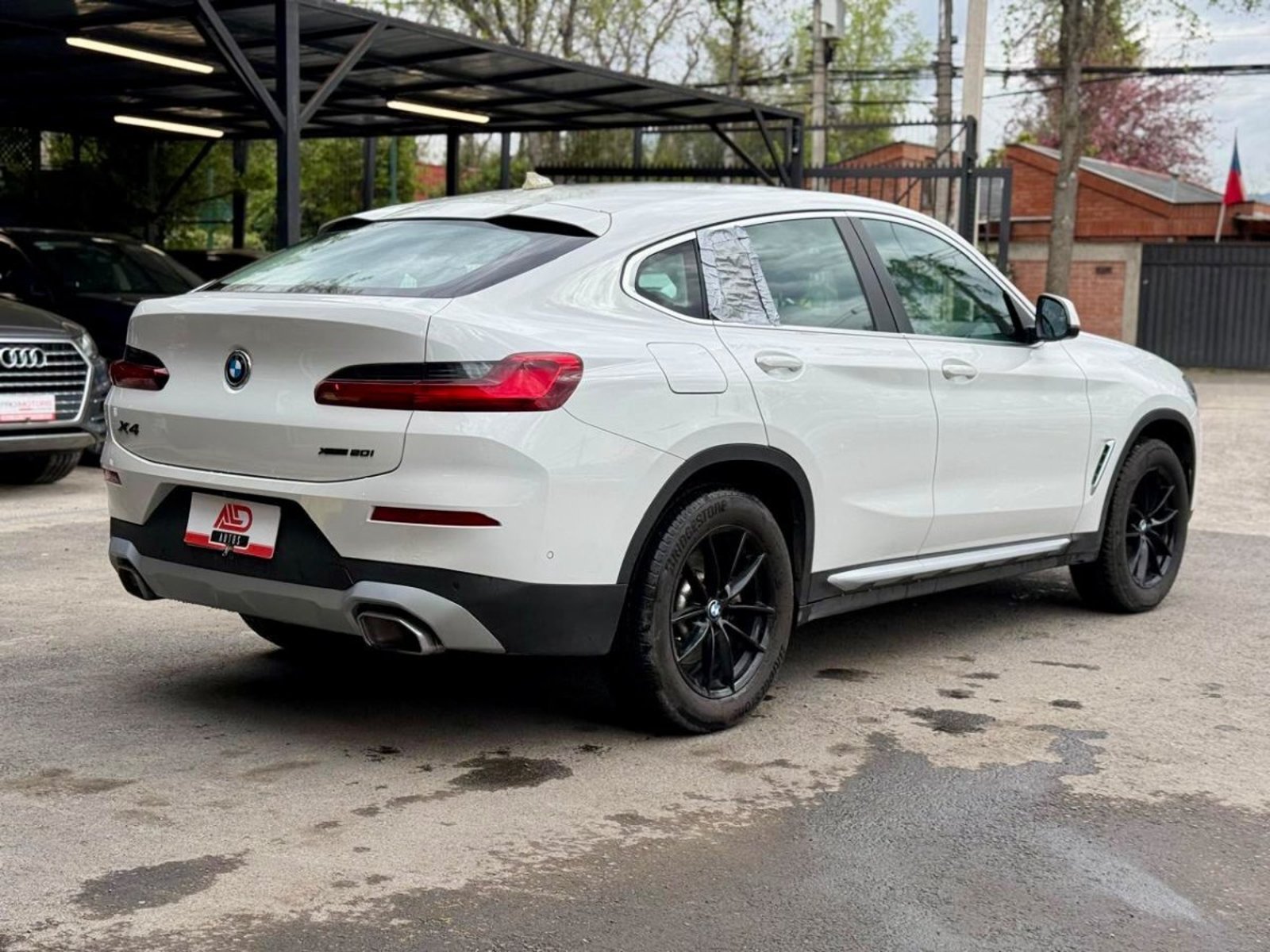 BMW X4 20I XDRIVE 2.0 2025 - Foto 4 de 19
