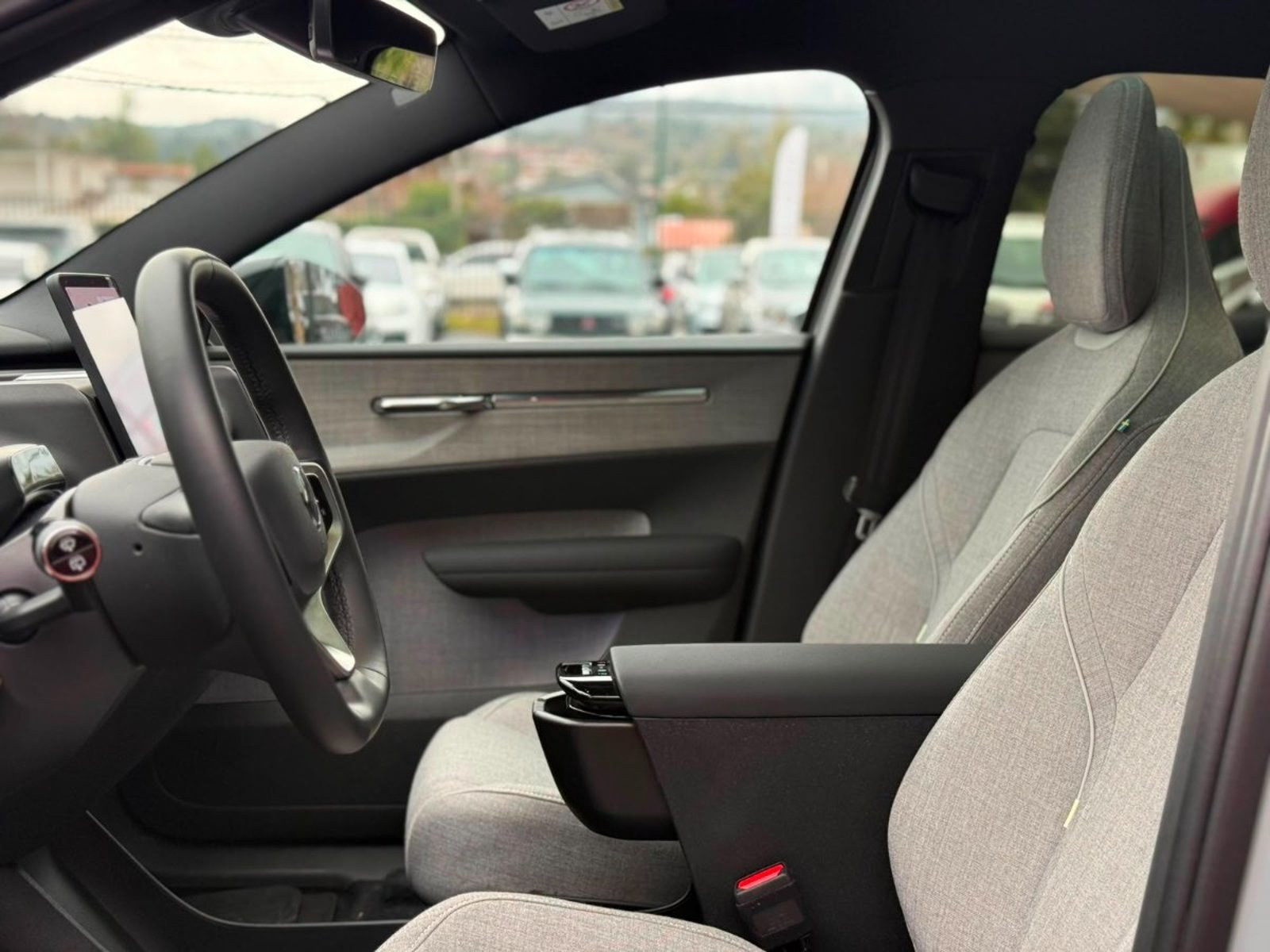 Volvo EX30 E60 ULTRA AT 2025 - Imagen 8 de 17