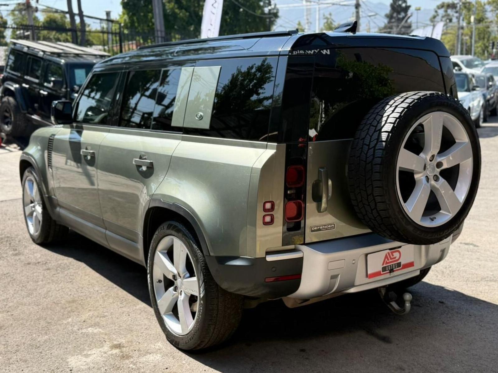 LAND ROVER DEFENDER 110 4X4 3.0 AT 2021 - Imagen 6 de 19