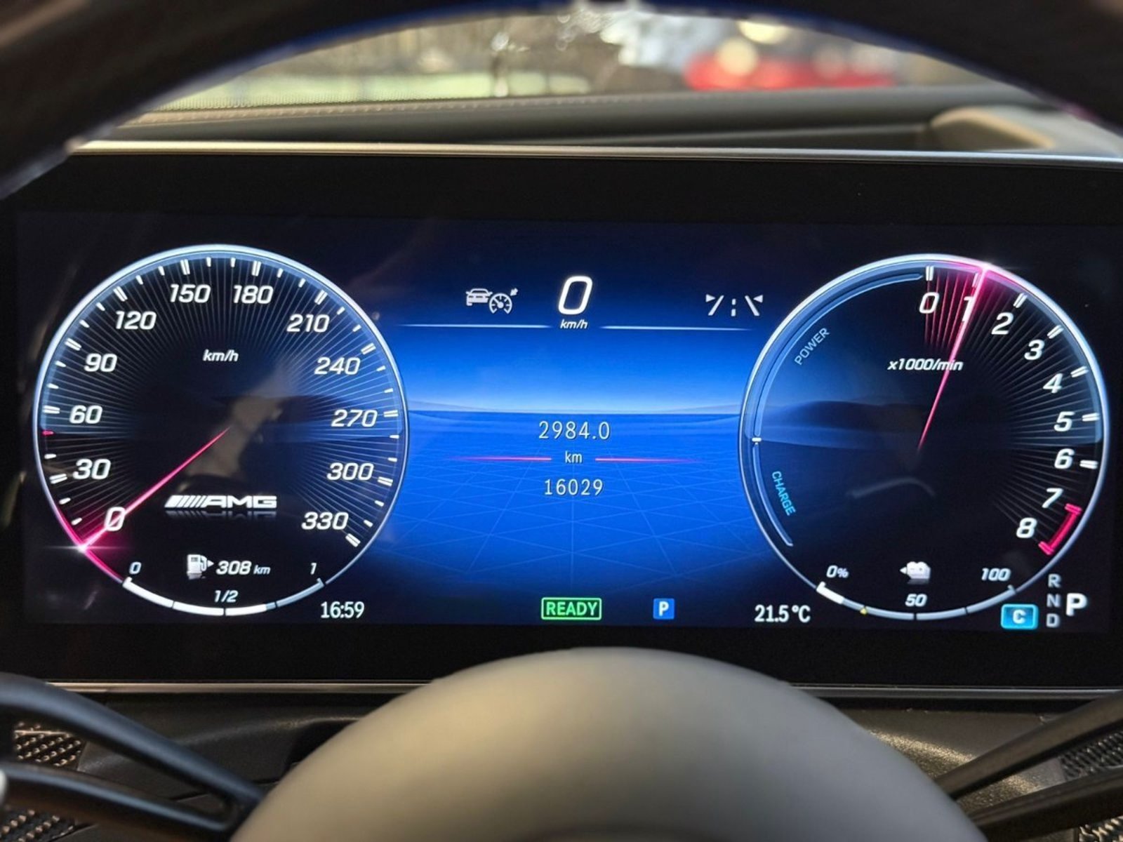 MERCEDES-BENZ C63 AMG S 2025 - Imagen 11 de 14
