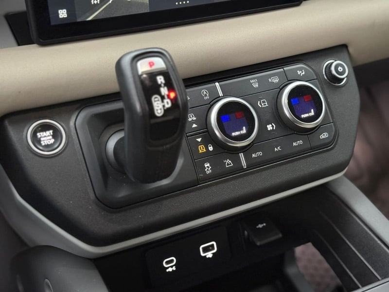 Land Rover DEFENDER 110 FIRST EDITION 2021 - Imagen 15 de 20