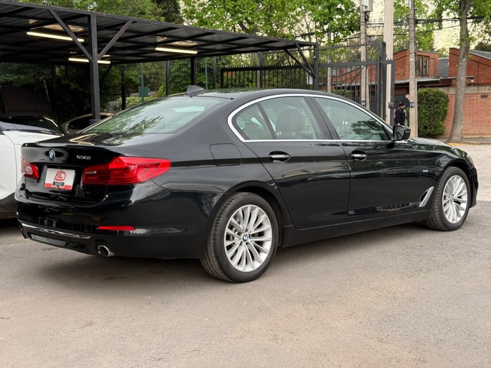 BMW 530I LUXURY 2.0 2018 - Foto 4 de 18