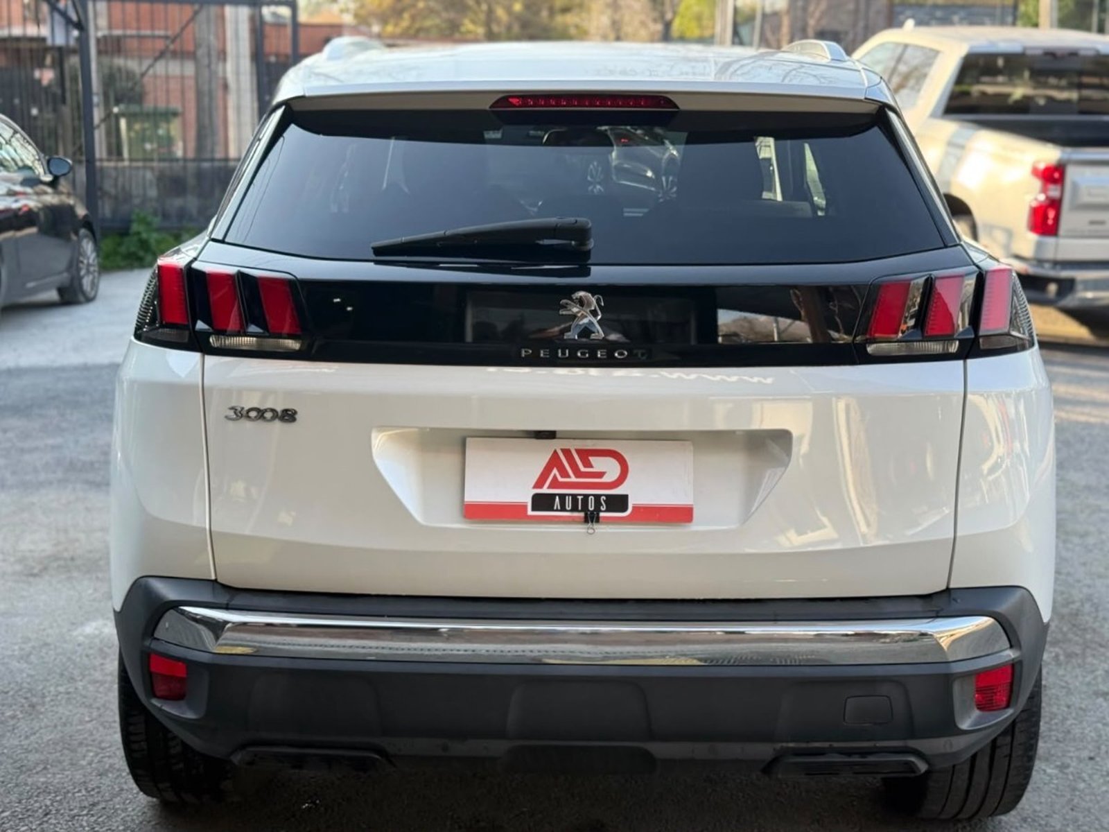 Peugeot 3008 ACTIVE THP 1.6 AT 2021 - Imagen 5 de 18