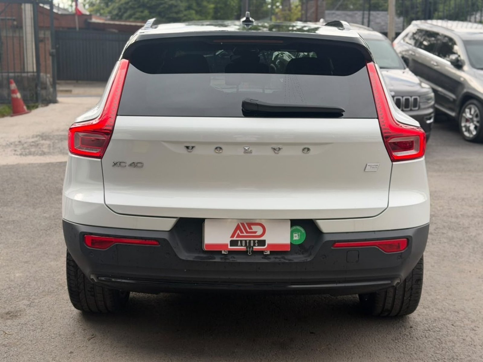 Volvo XC40 P8 RECHARGE AWD 2024 - Foto 5 de 20