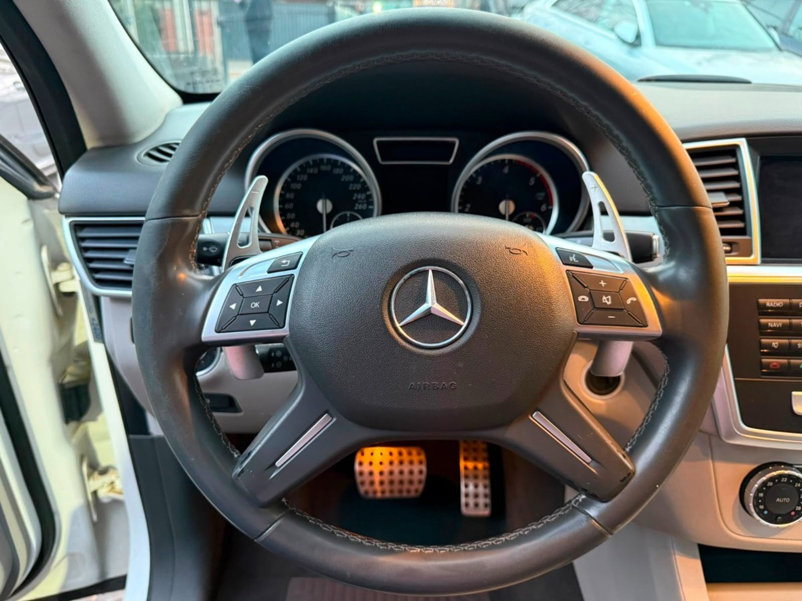 MERCEDES-BENZ ML 250 BLUETEC 3.0 AT 2015 - Imagen 11 de 18