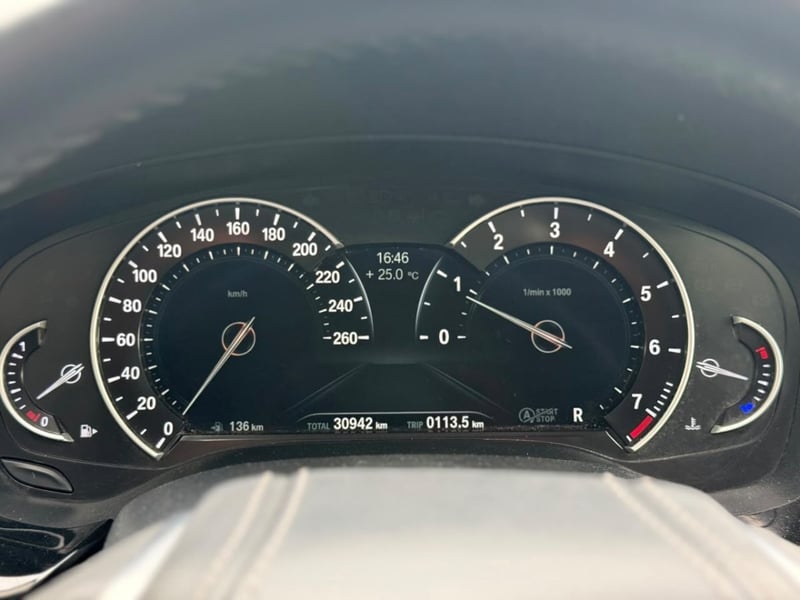 BMW 530I LUXURY 2.0 2018 - Imagen 11 de 18