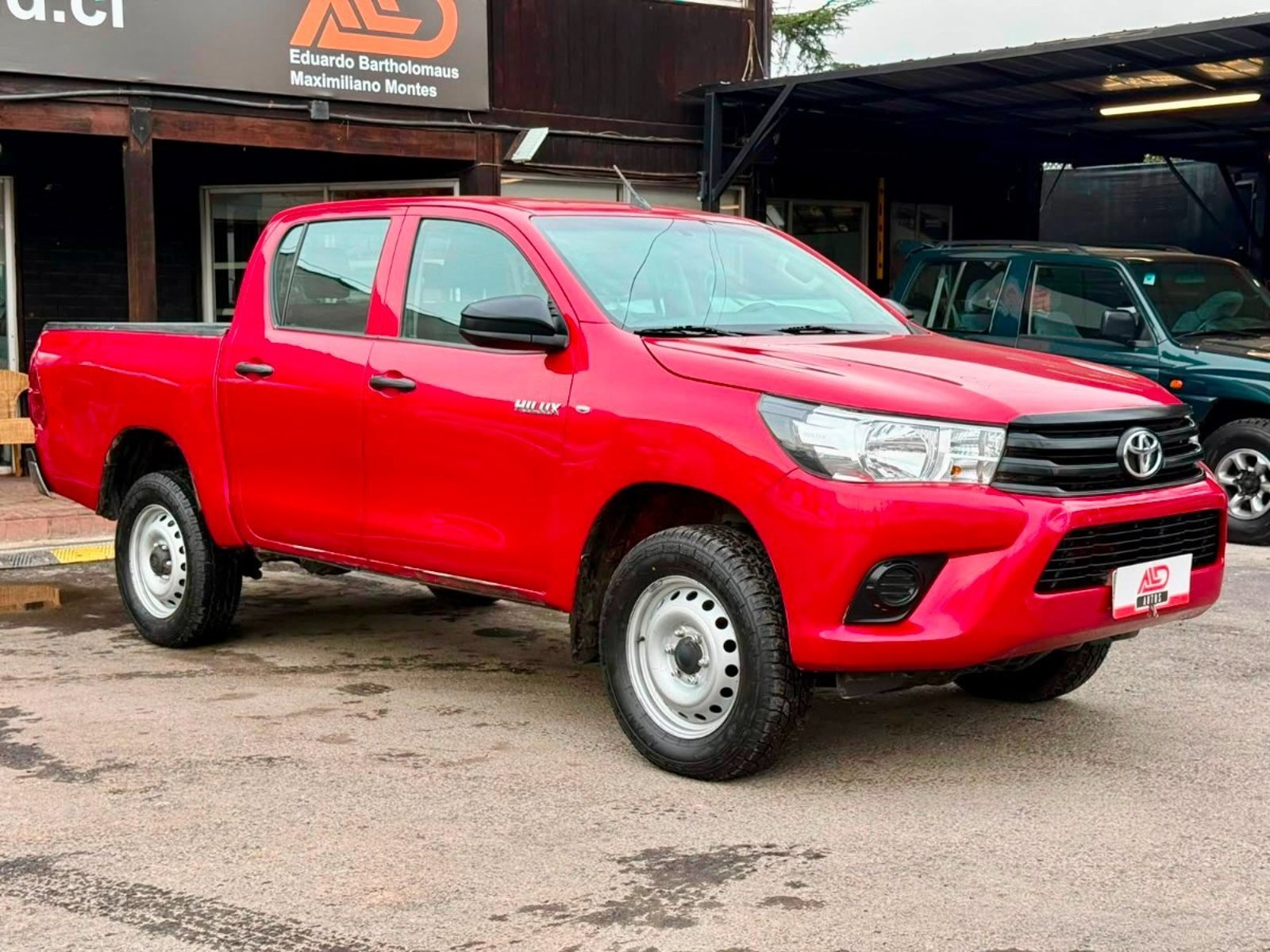 Toyota HILUX DX 4X4 MT 2.4 2023 - Imagen 3 de 17