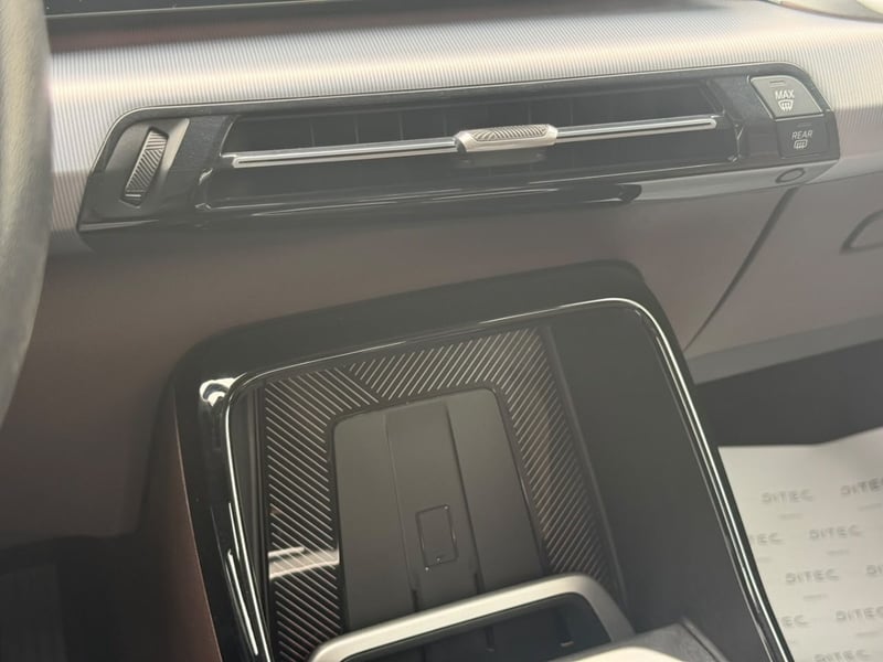 BMW X1 18D SDRIVE DIESEL 2.0 2025 - Imagen 13 de 19