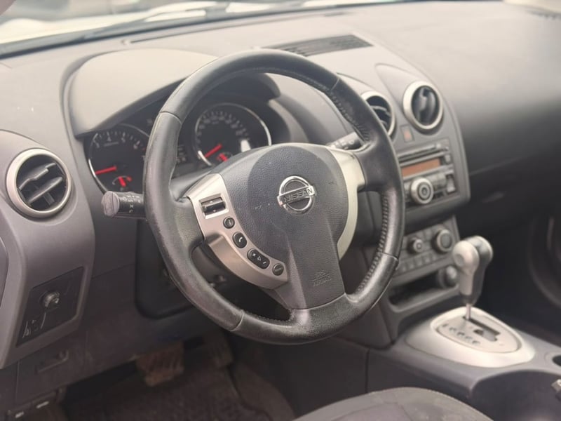 Nissan QASHQAI 2.0 AT 2WD 2013 - Imagen 9 de 17
