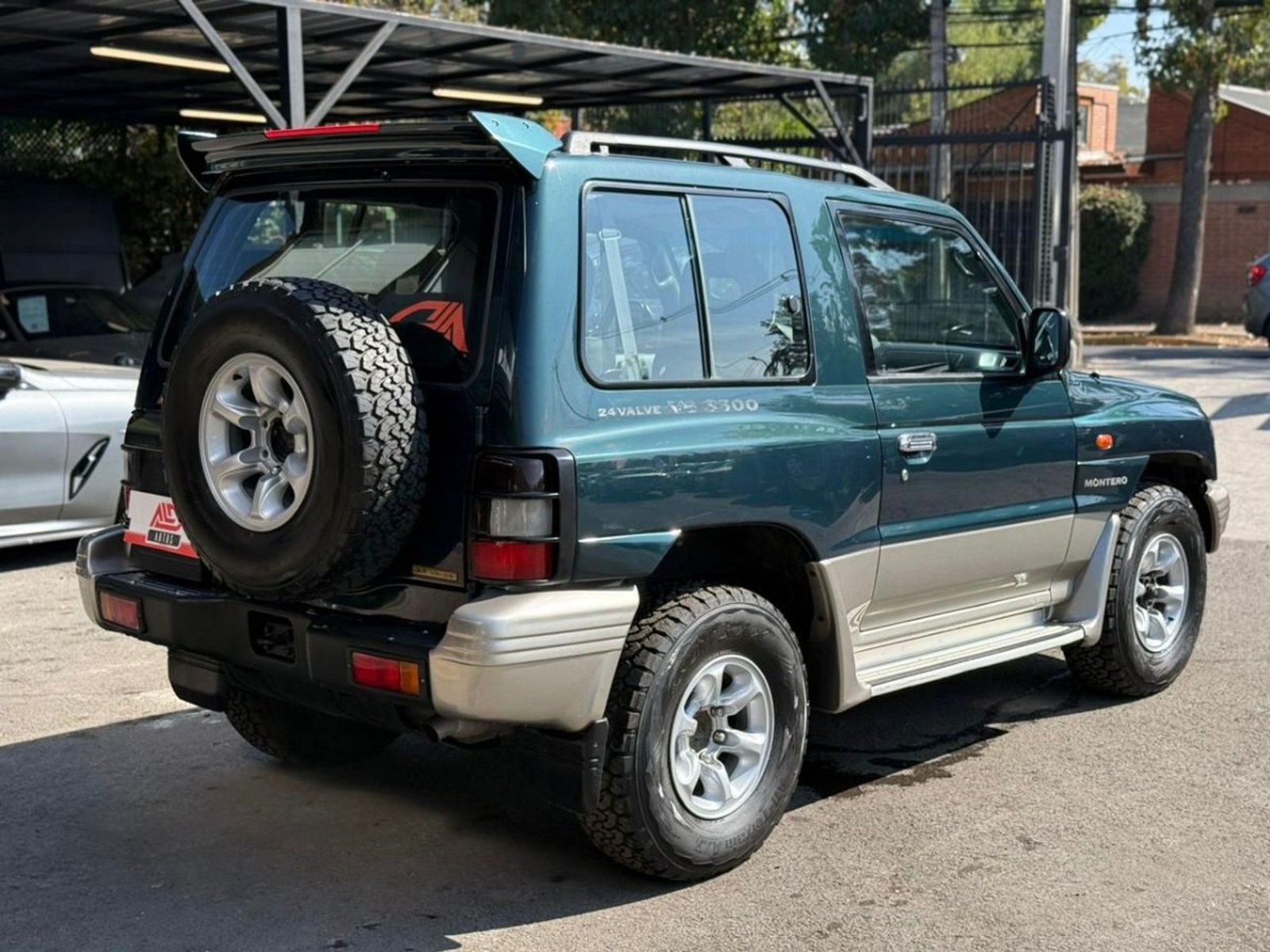Mitsubishi MONTERO 3.5 CORTO DE COLECCION 1999 - Foto 4 de 17