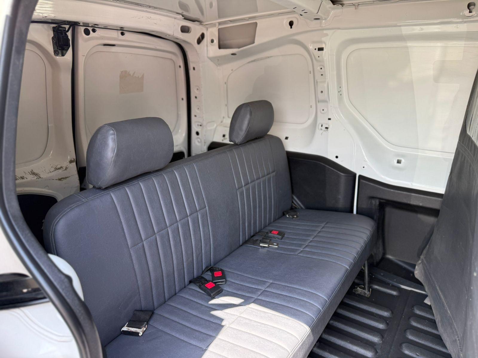 PEUGEOT PARTNER HDI 1.6 MT DIESEL 2019 - Imagen 15 de 16