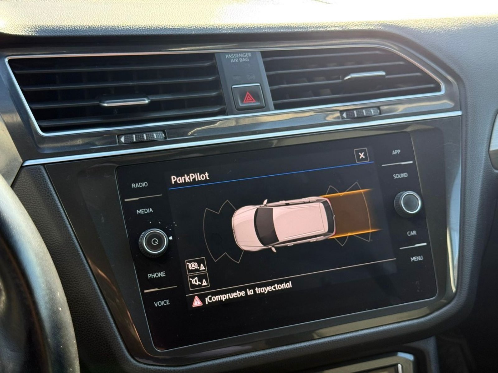 VOLKSWAGEN TIGUAN TDI 4X4 7A 4MOTION DIESEL 2019 - Imagen 12 de 16