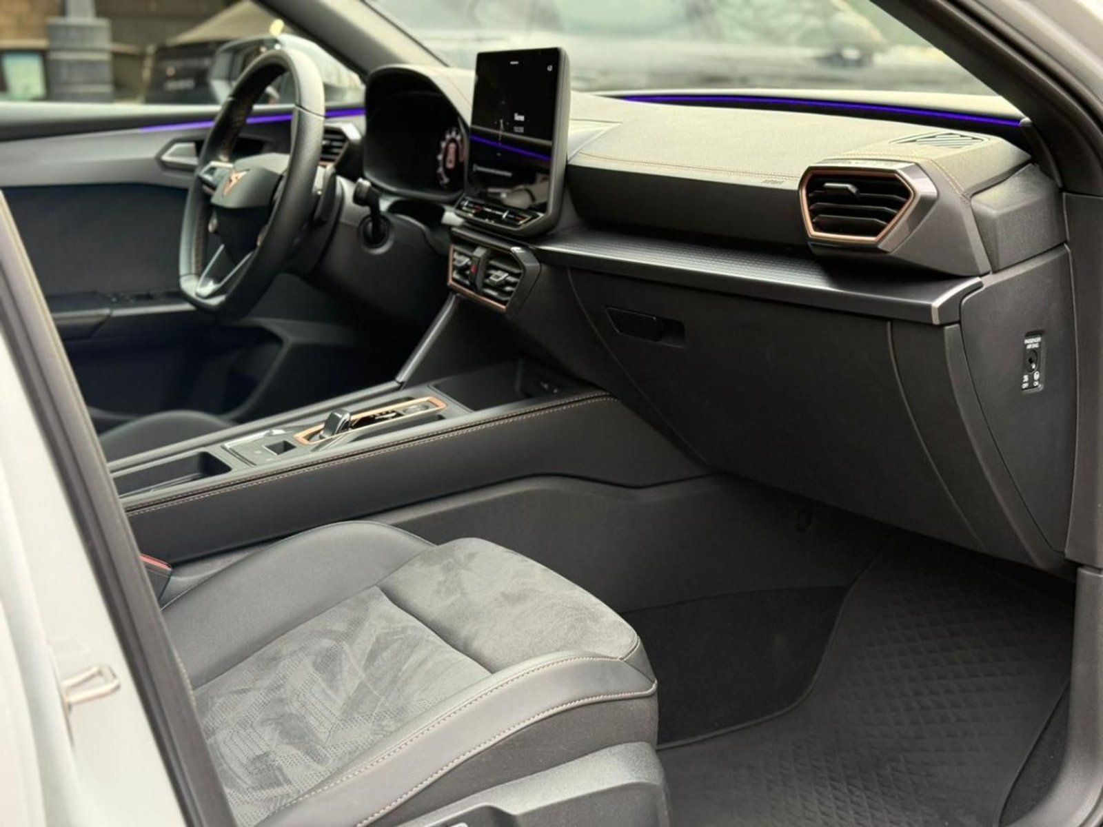 CUPRA LEON 1.4 TSI AT8 2025 - Imagen 13 de 17