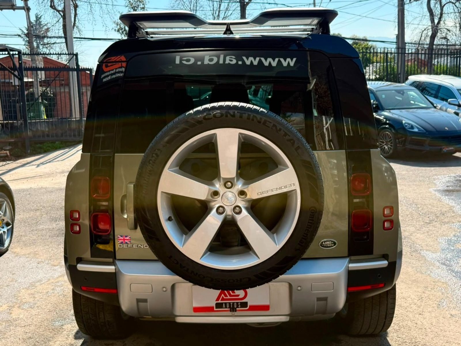 Land Rover DEFENDER HSE 3.0 DIESEL 3P 2023 - Foto 5 de 17