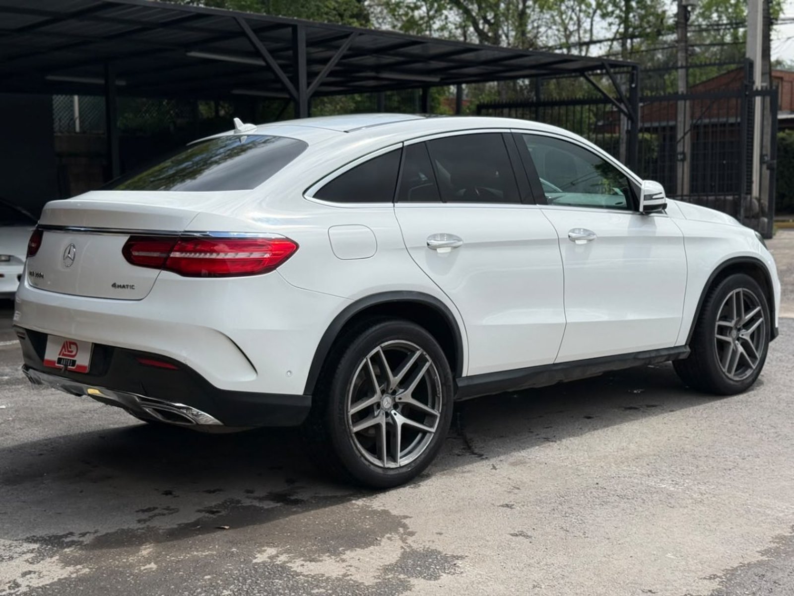 Mercedes-Benz GLE 350D COUPE 4MATIC 2017 - Foto 4 de 16