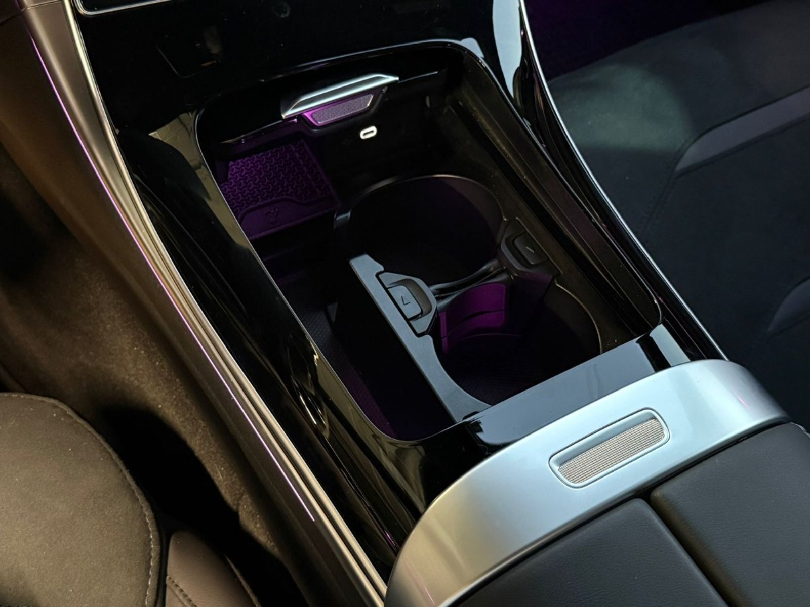 MERCEDES-BENZ C63 AMG S 2025 - Imagen 12 de 13