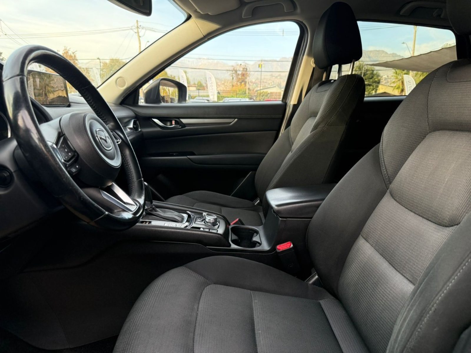 MAZDA CX-5 R 2.0 AT 2018 - Imagen 8 de 16