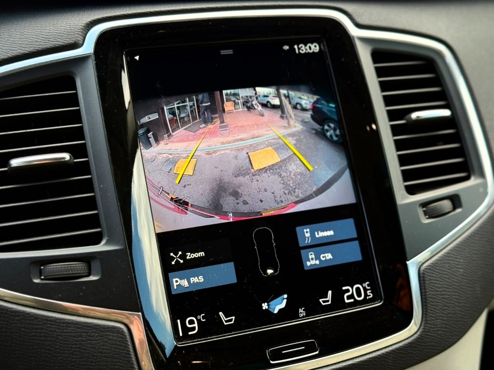 Volvo XC90 B5 AWD 2.0 2022 - Imagen 11 de 18