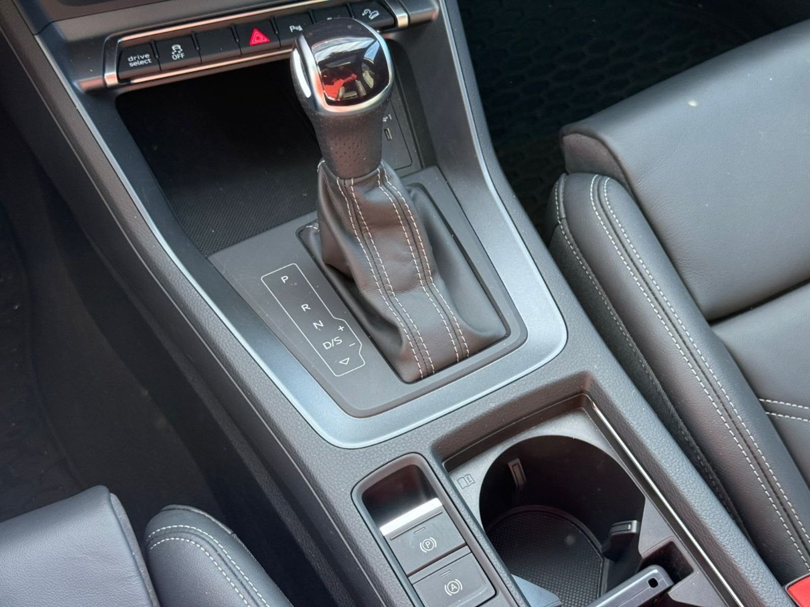 AUDI Q3 SPORTBACK 35 TFSI 2025 - Imagen 15 de 19