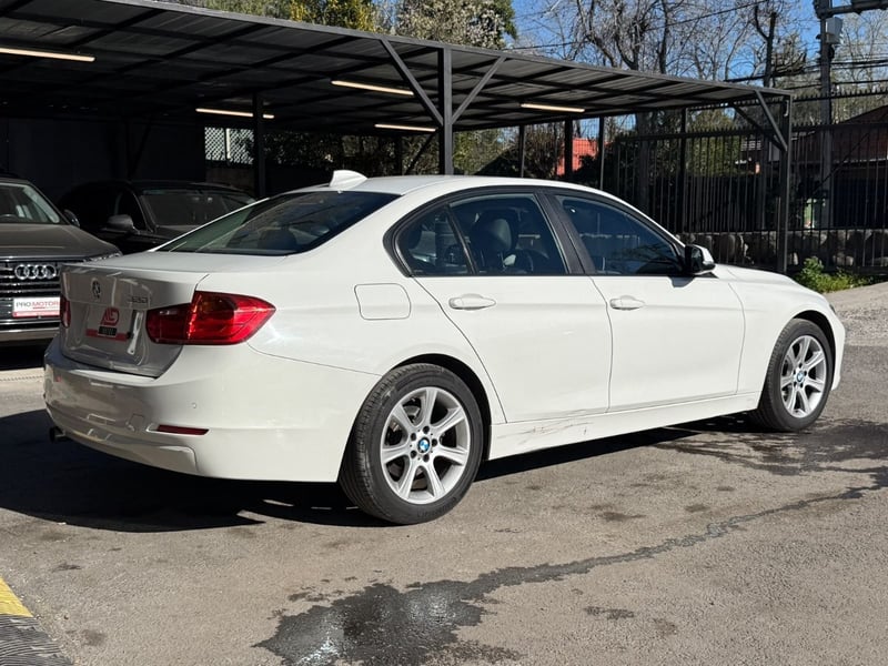 BMW 320 F30 2.0 POCOS KMS 2015 - Imagen 4 de 14