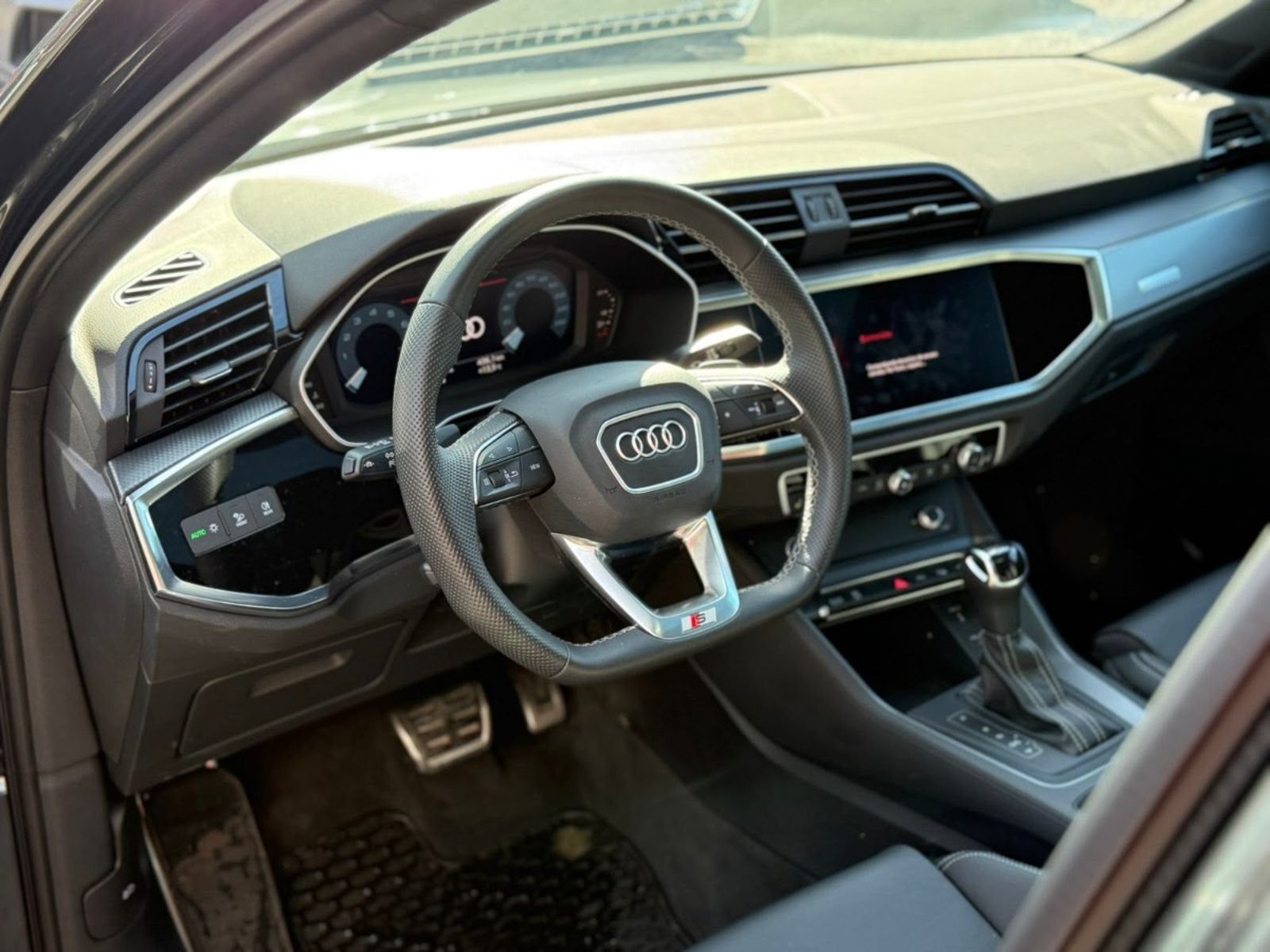 AUDI Q3 SPORTBACK 35 TFSI 2025 - Imagen 8 de 19