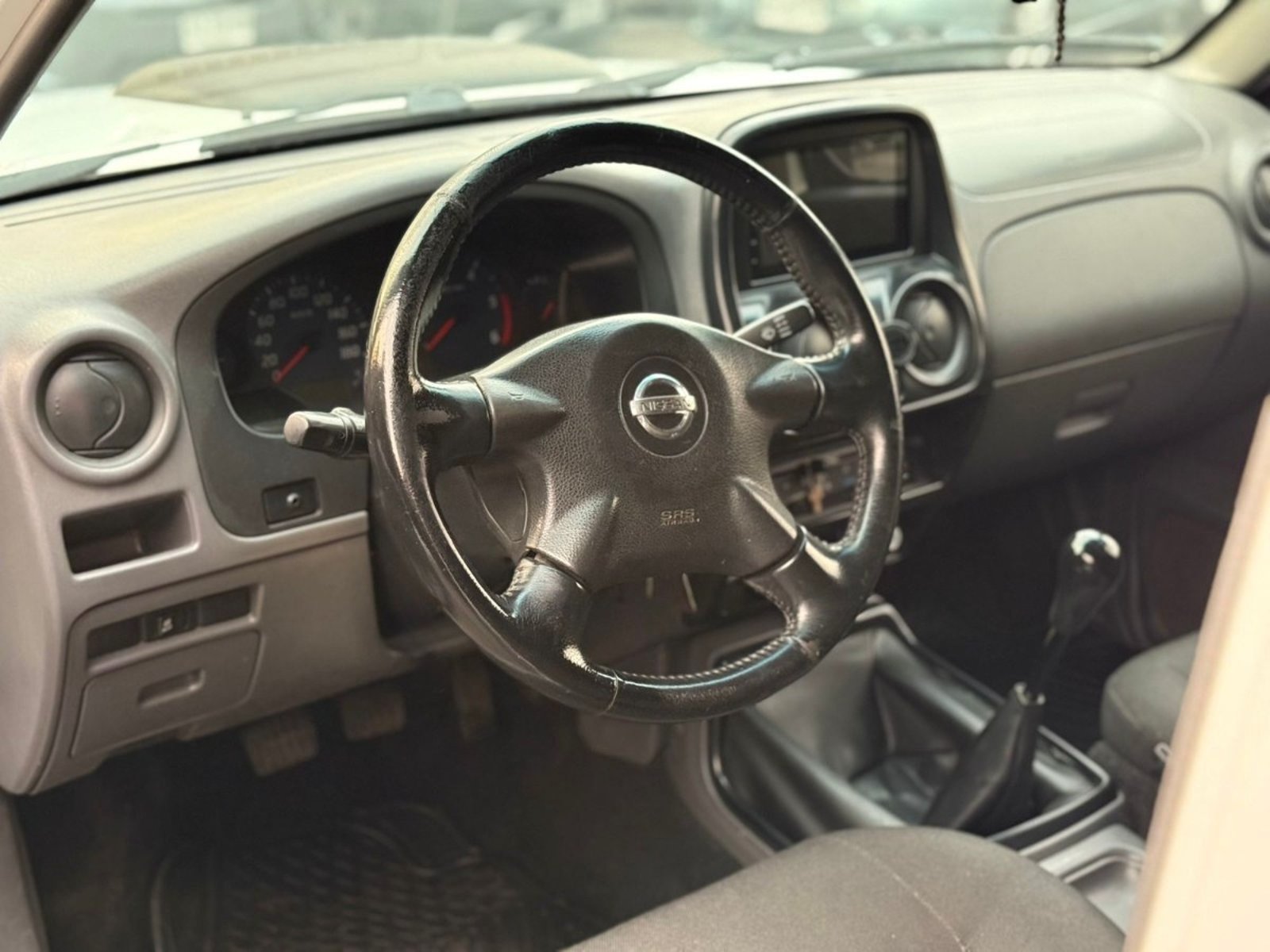 NISSAN TERRANO 2.5 MT DIESEL 4X2 2013 - Imagen 8 de 15
